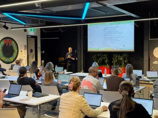 Leo running the AI Operator Workshop at GridAKL, Auckland